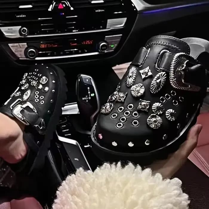 Mules en cuir punk rock pour femmes