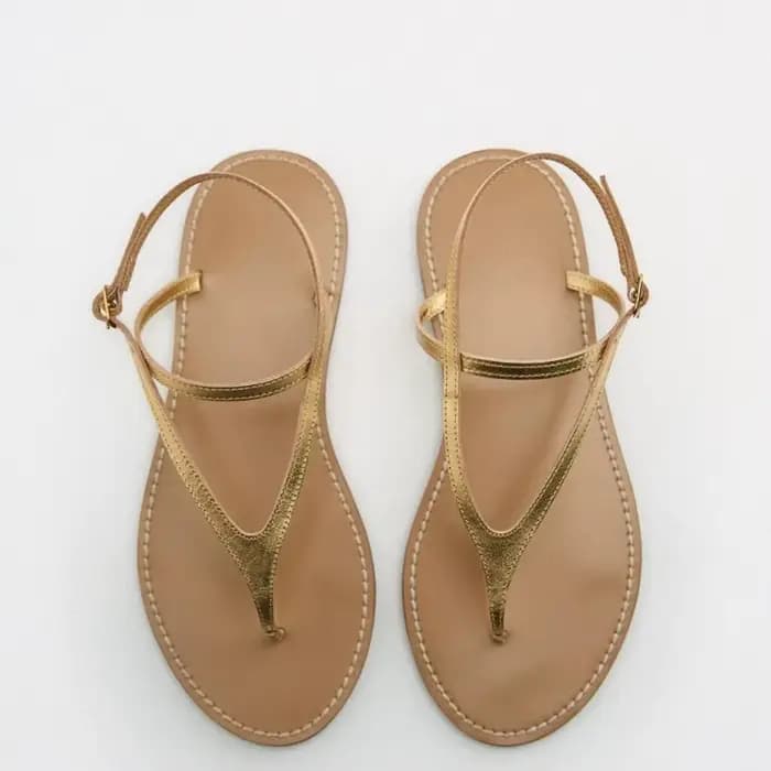 Sandales plates pour femmes Été 2026 : Style féerique et épuré avec une seule bride et bout fermé