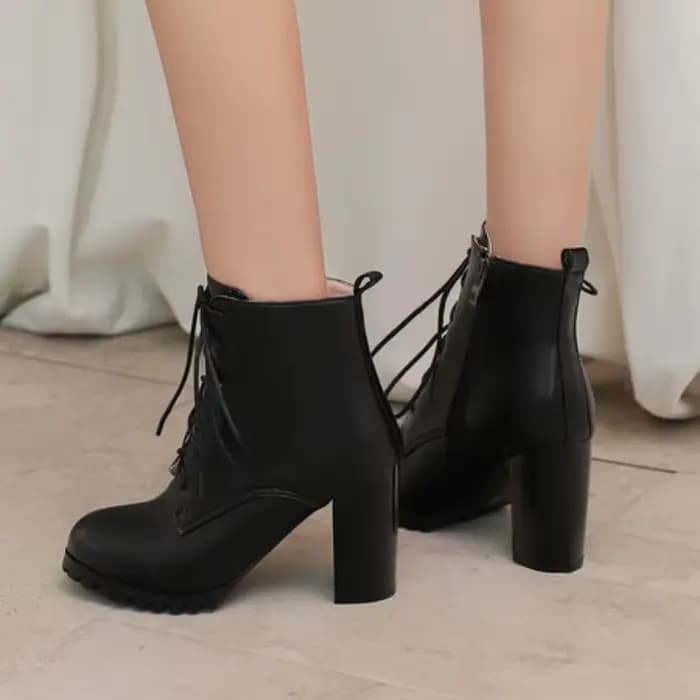 Bottines à talons hauts pour femmes