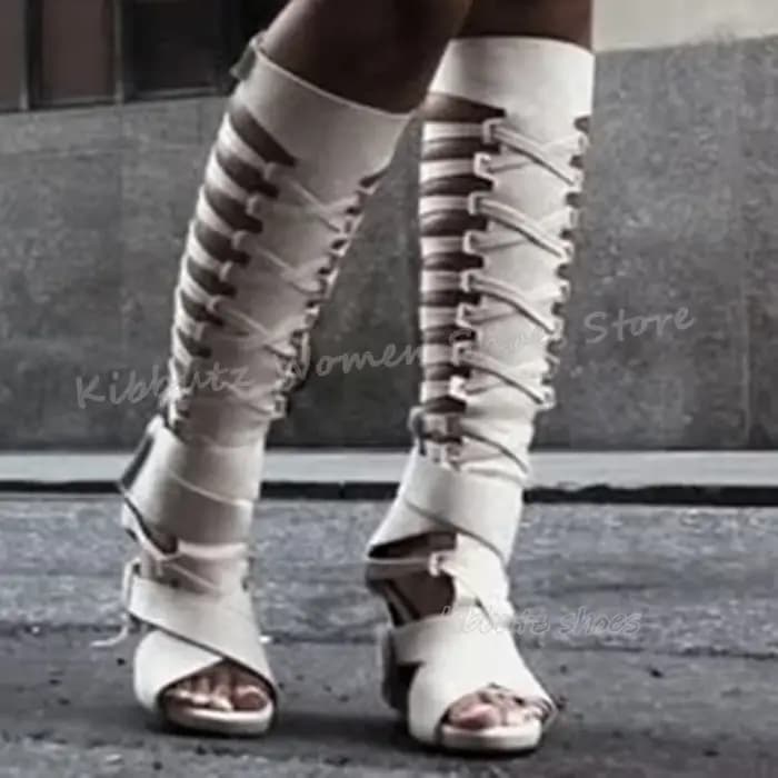 Bottes hautes en daim avec sangle croisée pour femmes
