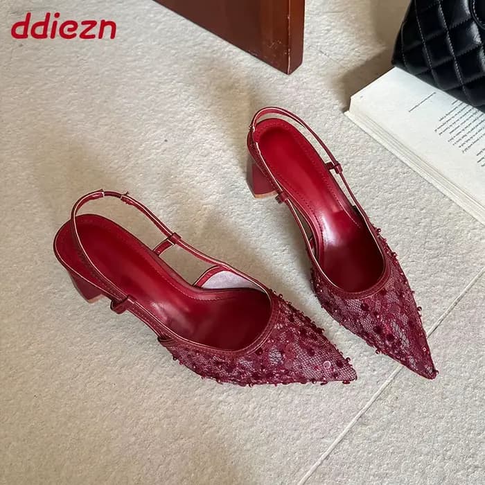 Escarpins à talons carrés roses pour femmes