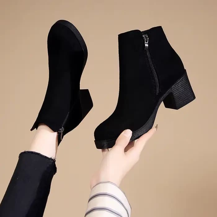 Bottines à talons hauts pour femmes