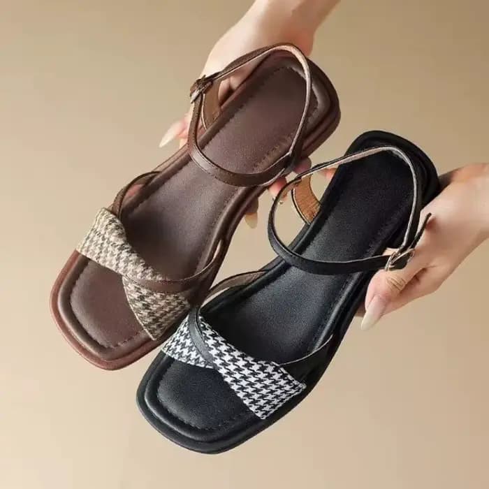 Sandales pour femmes Été 2026 Chaussures décontractées de luxe pour dames avec perles en promotion – Le meilleur de la Corée