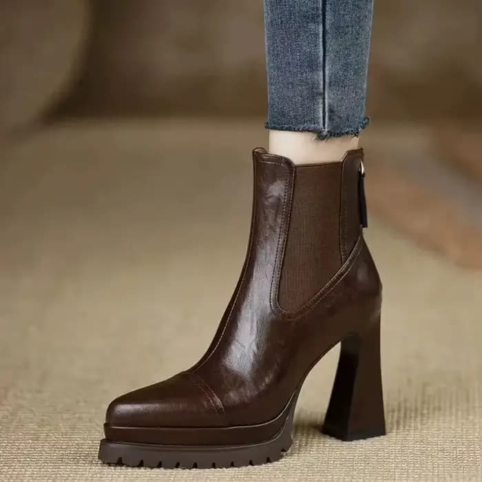 Chaussures pour femmes faites à la main