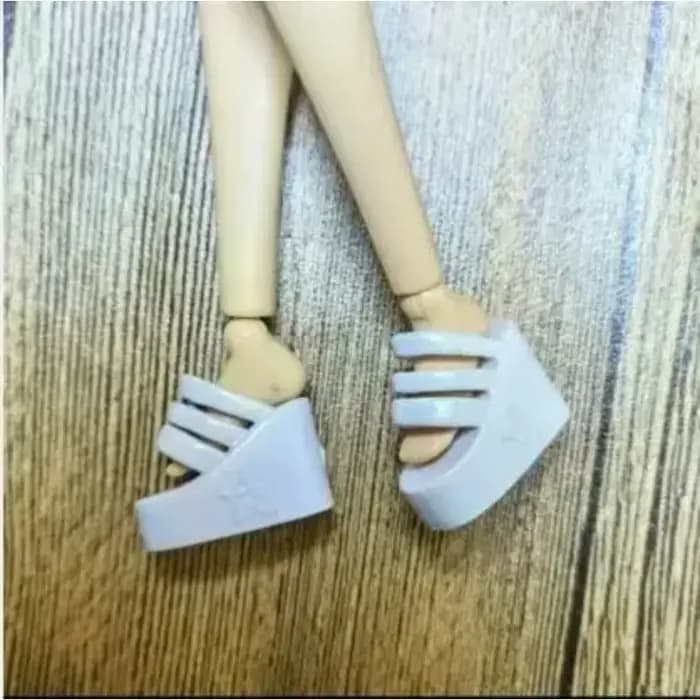 Chaussures à talons hauts de bonne qualité, chaussures de yoga faites pour bouger, gros pied, poupées BB BBIKG64, vente en gros, nouveaux styles