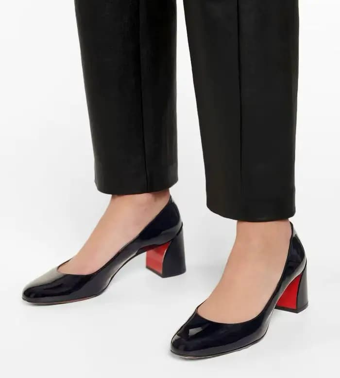 Escarpins en cuir verni pour femmes