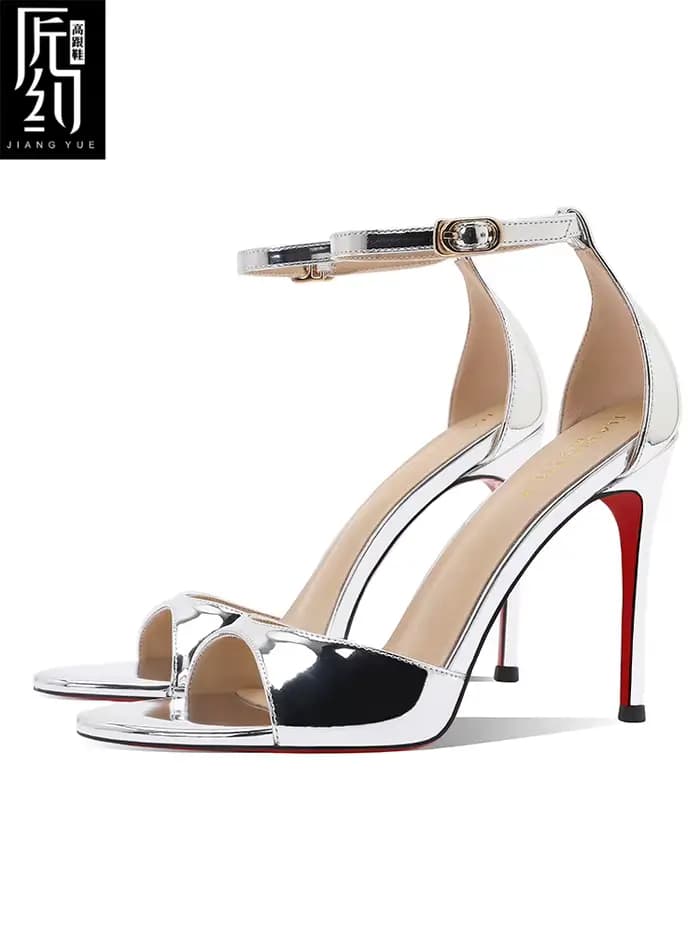 Sandales à talons hauts argentés pour femmes, belles sandales à un bouton de Style princesse avec jupes, nouvelle collection été 2025