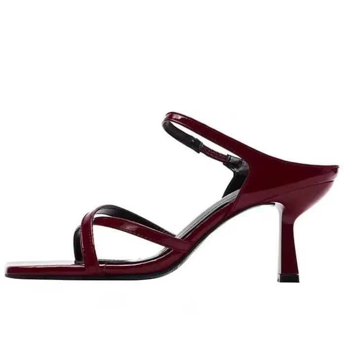 Sandales et pantoufles de luxe pour femmes