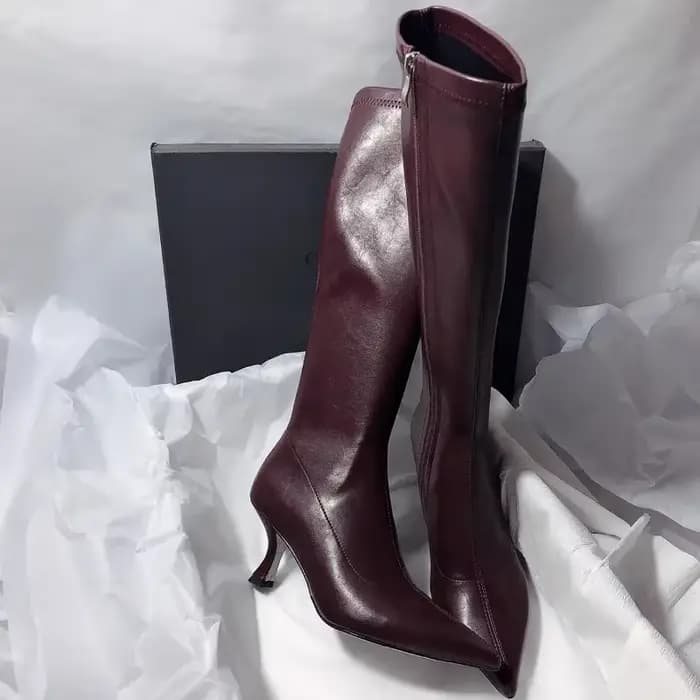 Bottes hautes pointues en cuir pour femmes