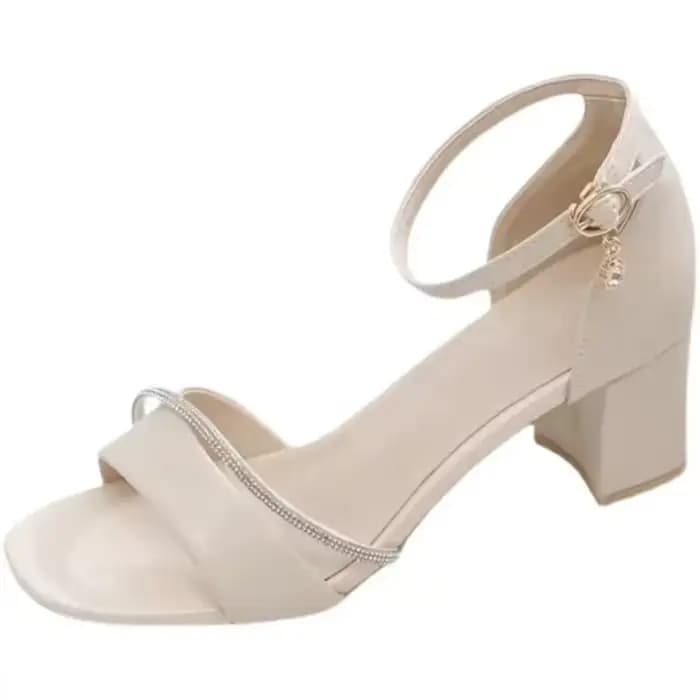 Sandales modernes beige à talon bloc