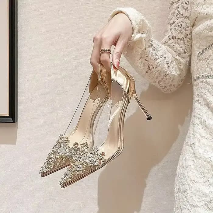 Escarpins à talons hauts argentés pour femmes