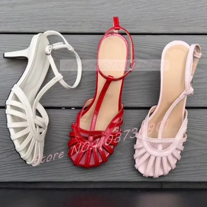 Sandales à bout fermé rouges pour femmes