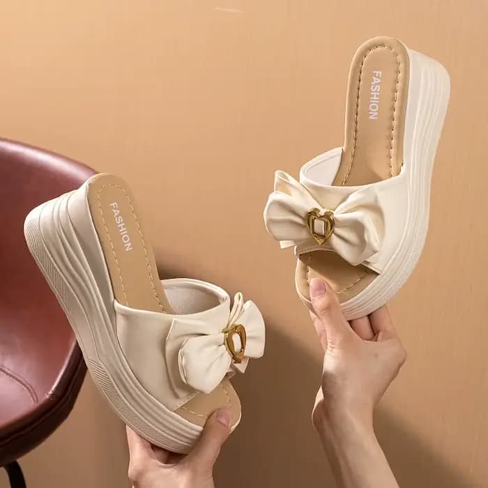 Chaussures compensées souples de luxe