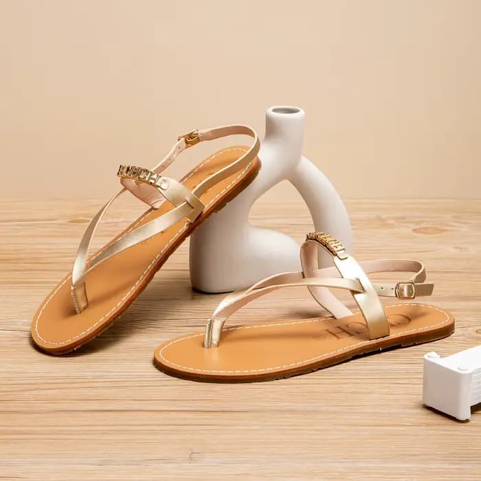 Sandales plates noires simples pour femmes