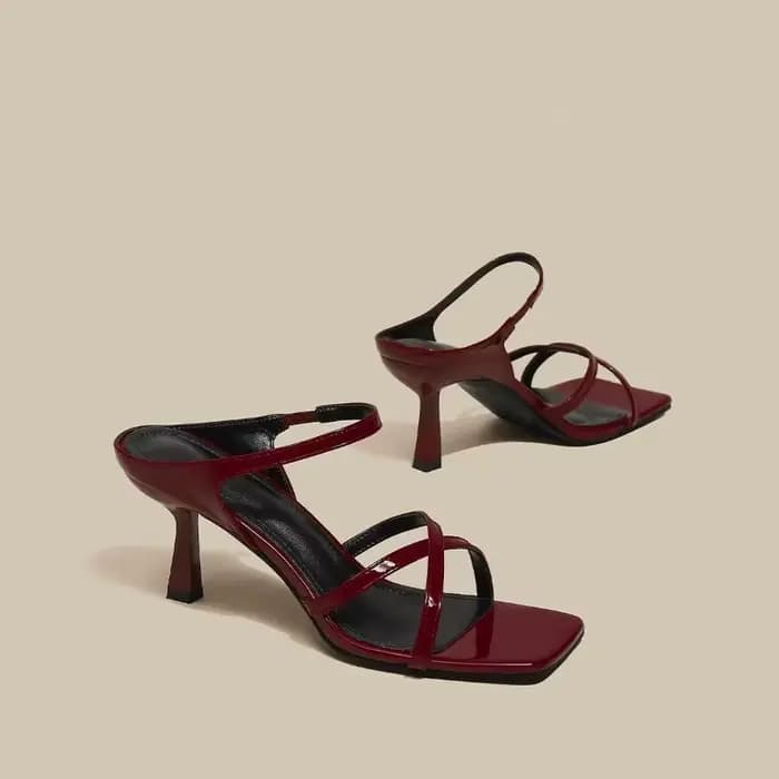 Sandales et pantoufles de luxe pour femmes
