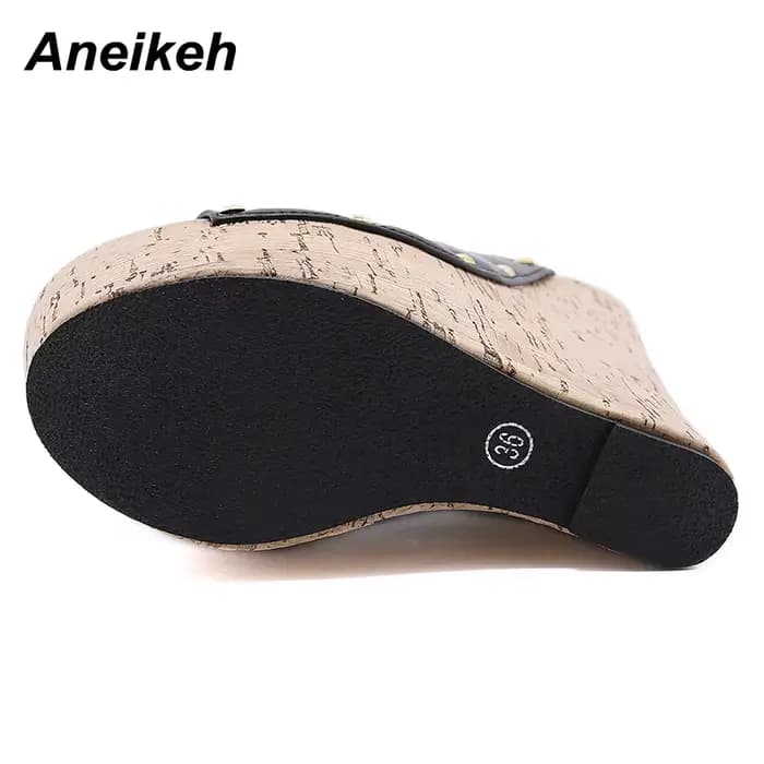 Aneikeh 2025 mode d'été sandales à bout ouvert plate-forme talons Super hauts sandales à rivets en métal à enfiler Rome fête femmes Mules noir