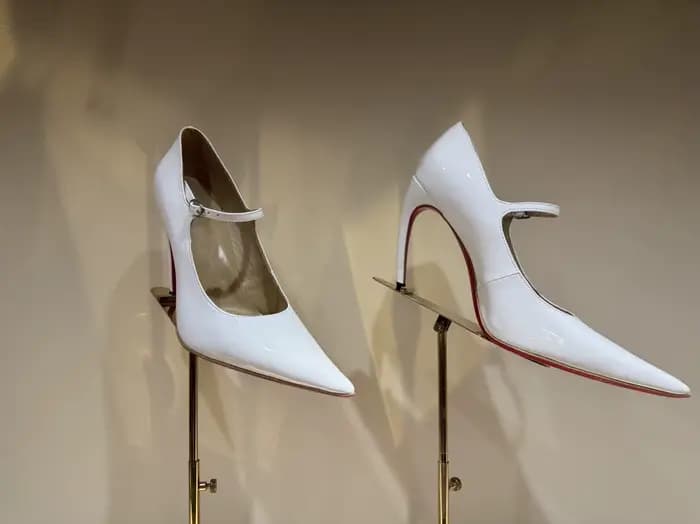 Sandales à talons aiguilles pointus en dentelle avec nœud pour femme