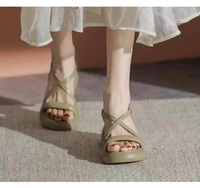 Sandales à talons croisés pour femmes d'été 2026