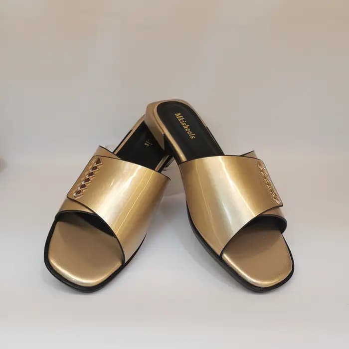 Sandales à talons bas et bout ouvert pour femmes, diapositives à enfiler en cuir PU avec détails en métal, chaussures de soirée Sexy d'été
