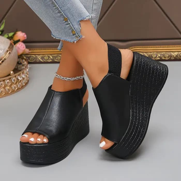 Femmes sandales de haute qualité été en cuir