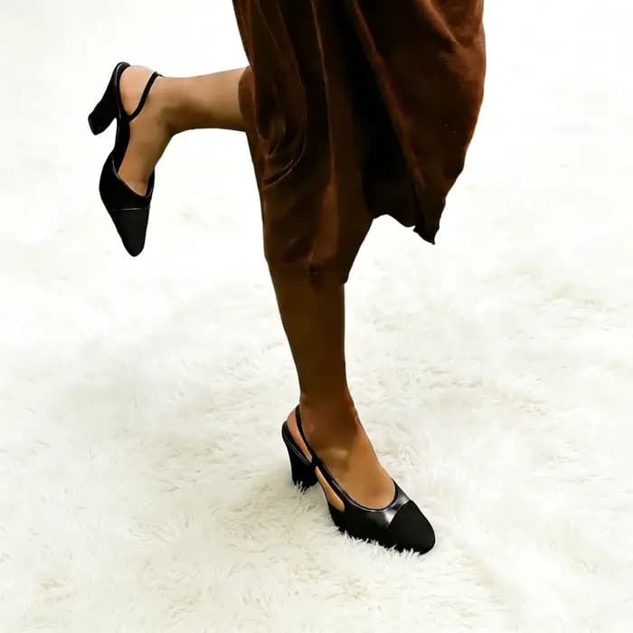 Nouvelles sandales de luxe en cuir noir de haute qualité pour femmes