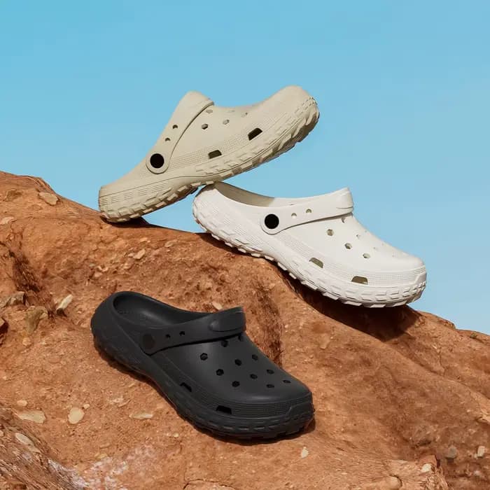 Chaussures à trous pour femmes et hommes, sandales d'extérieur antidérapantes d'été, pantoufles de plage à bout fermé, sensation de merde, fond épais et souple