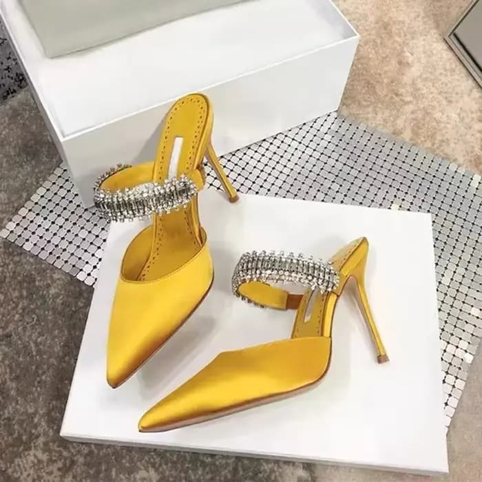 Chaussures à talons hauts et strass en satin pour femmes européennes et américaines