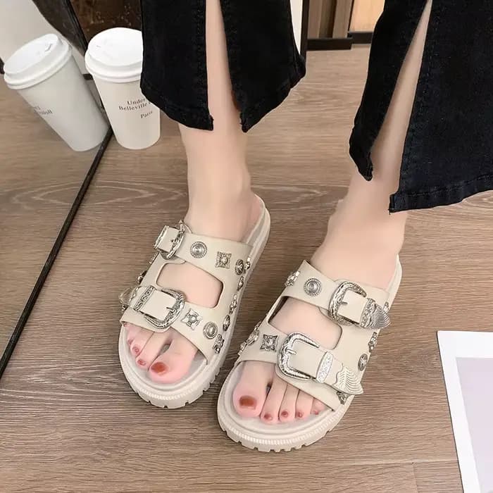 Sandales noires pour femmes Punk pantoufles cloutées boucle décor bout ouvert