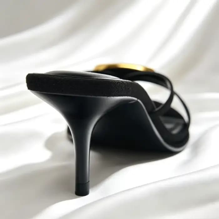 Marque de luxe bout ouvert femmes sandales à talons 2025 nouveau Chic décoration en métal