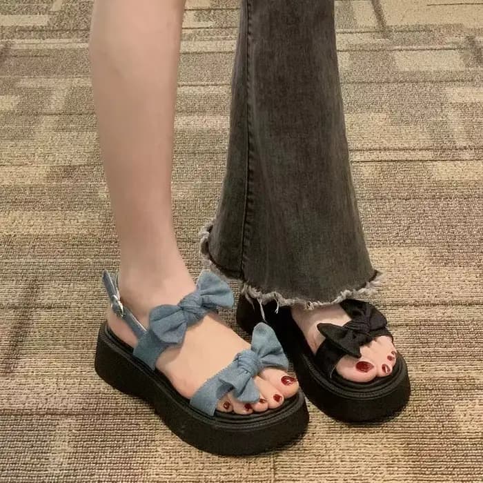 Chaussures pour femmes Bow été 2025 avec talons moyens sandales pour femme plate-forme compensée