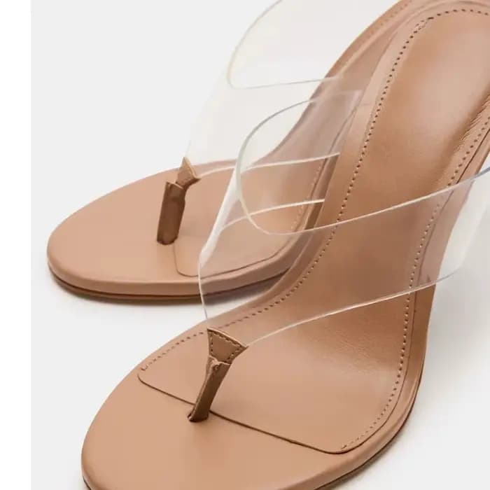 Chaussures à talons hauts noires pour femmes