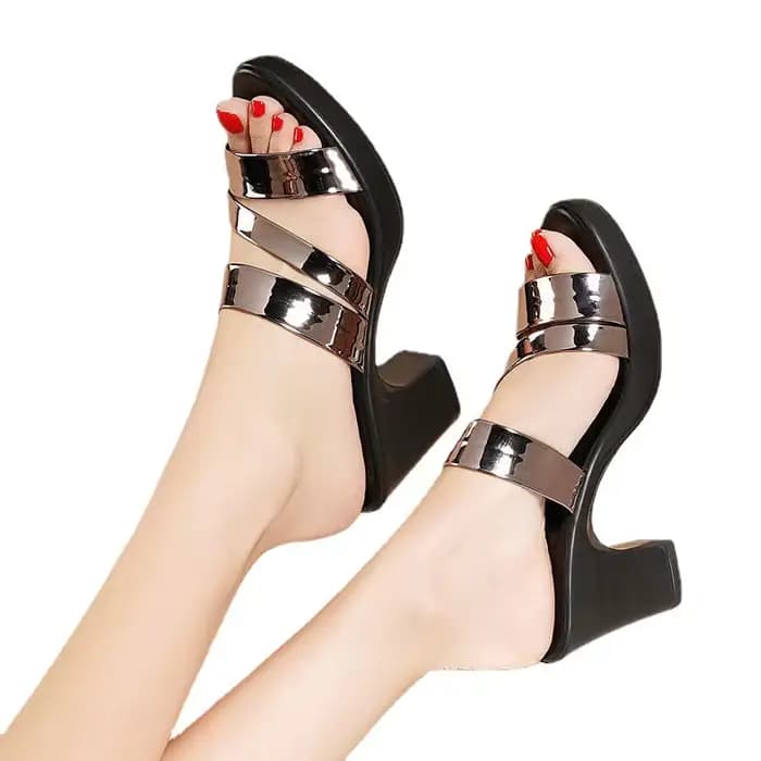 Sandales à talon épais pour femmes