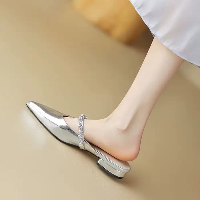 Diapositives sandales à talons bas or femme pantoufles chaussures à bout pointu pour les femmes à l'extérieur Eva Top Designs 2025 luxe prix Premium