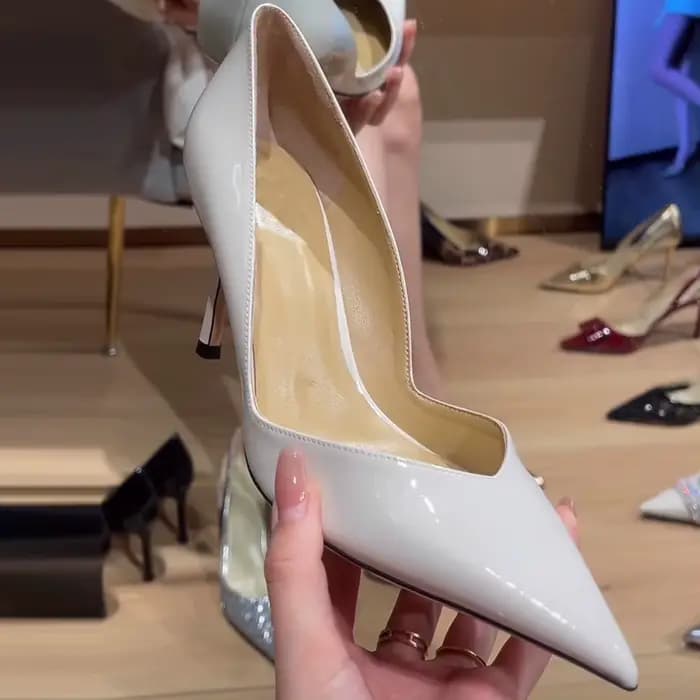 Chaussures à talons fins pour femmes