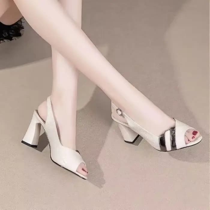 Boucles Beige dames chaussures vert sandales pour femmes travail de bureau bout ouvert pompes à talons été 2025