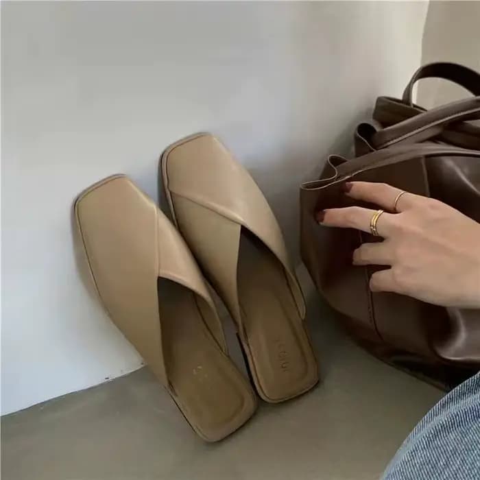 Mules chaussures femmes concepteur été nouveau 2025 dames pantoufles et sandales en cuir mode miroir luxe maison