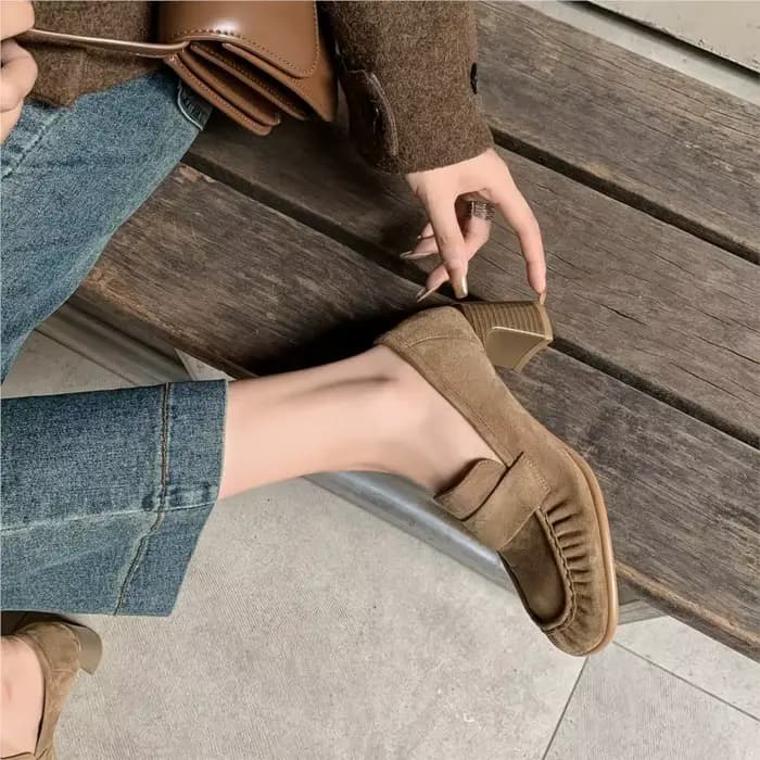 Dilalula 2026 mocassins à talons hauts en daim de vache naturel pour femmes chaussures à enfiler plissées pour femme