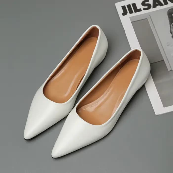 Nouveau bout pointu bouche peu profonde talon carré petites chaussures en cuir femmes élégantes mode talons hauts