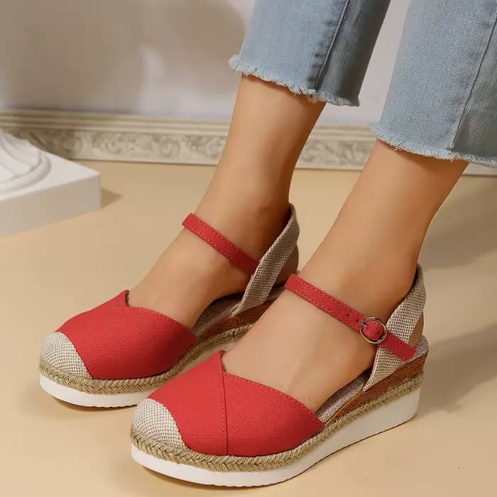 Femmes bout fermé sandales à talons compensés