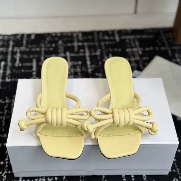Mules à talons hauts noires pour femmes