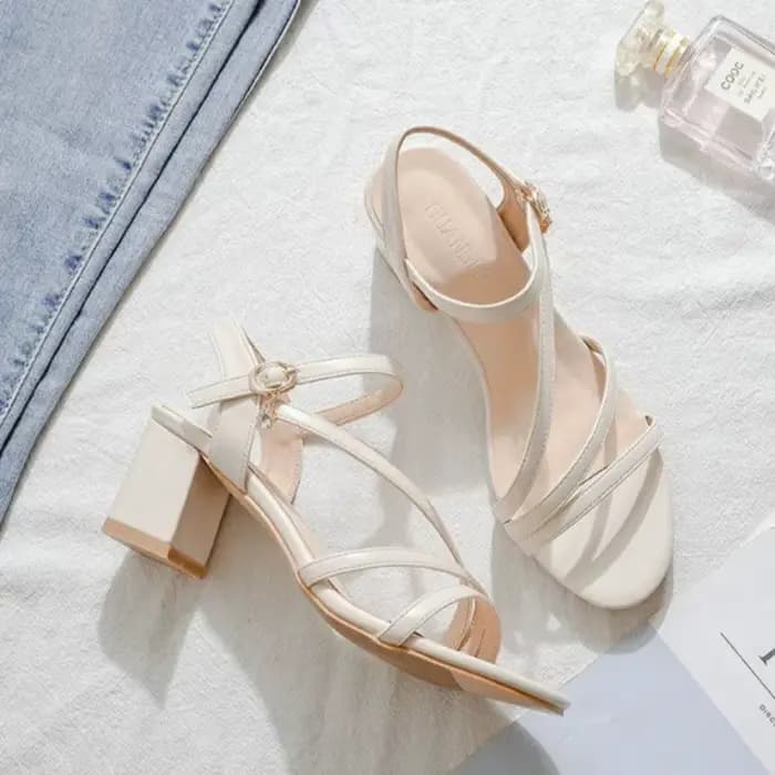 Sandales en cuir à talons hauts pour femmes