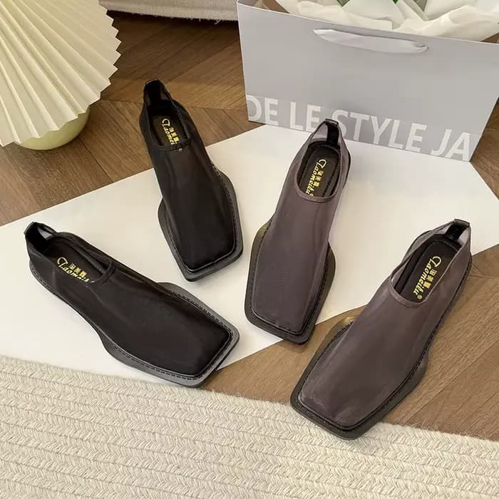 2025 nouveaux appartements d'été en dentelle femmes bout carré mocassins respirants chaussures plates transparentes