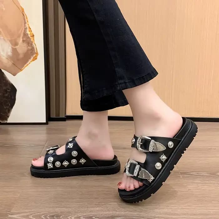 Sandales noires pour femmes Punk pantoufles cloutées boucle décor bout ouvert