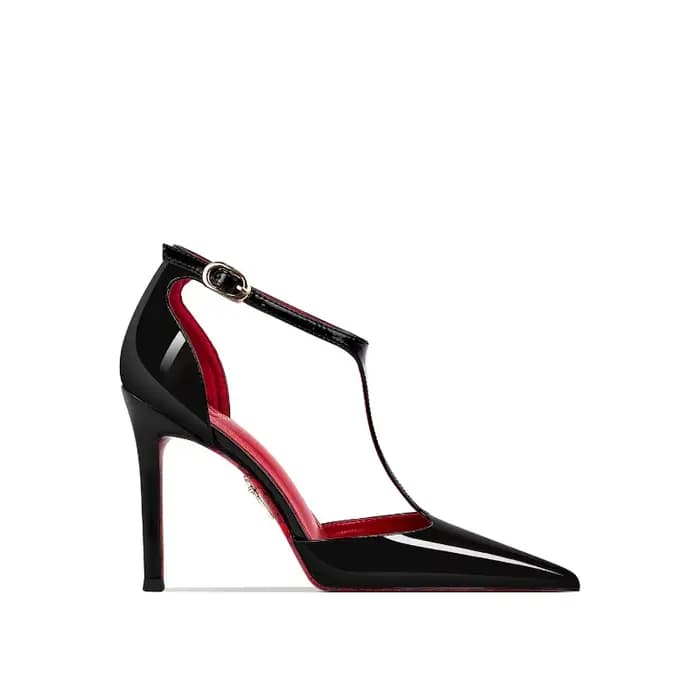 Sandales noires à talons hauts