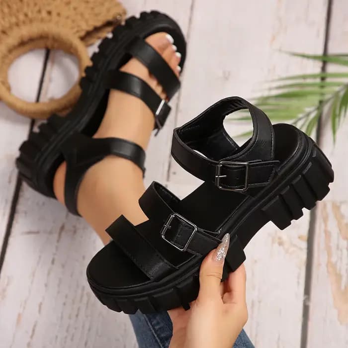Femmes sandales élégantes 2025 nouvel été en plein air chaussures De créateur