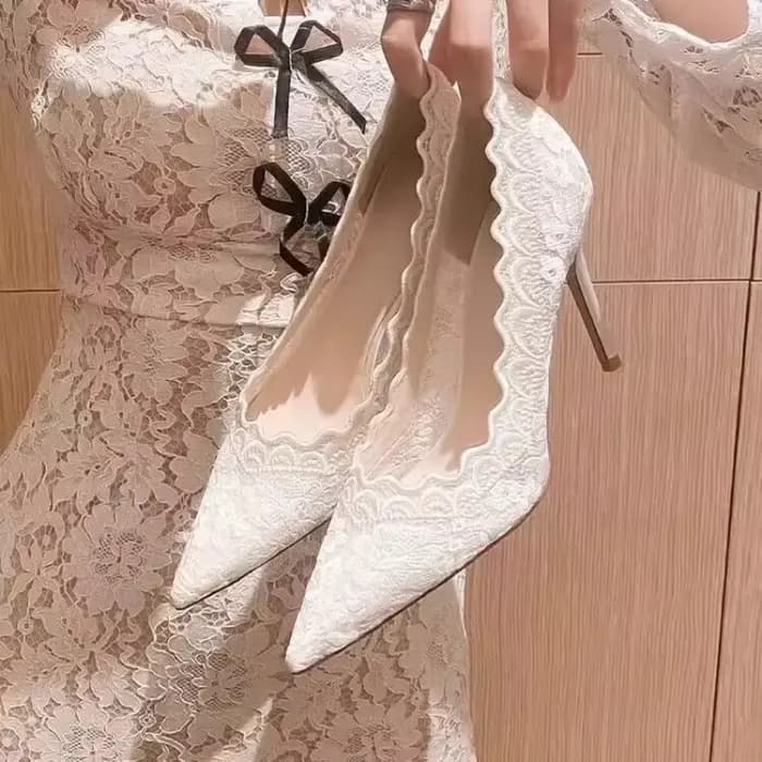 Chaussures simples en dentelle à bouche pointue
