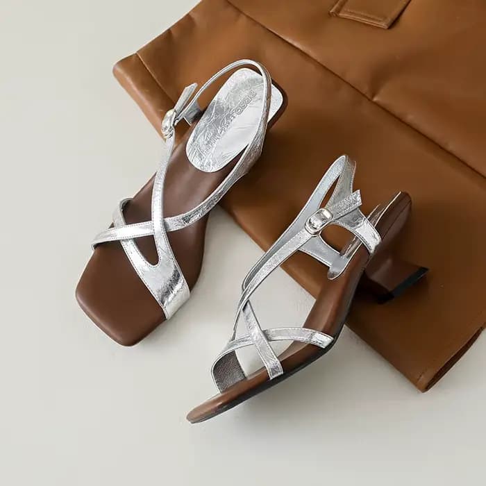 Sandales romaines rétro à talons hauts et lacets pour femmes