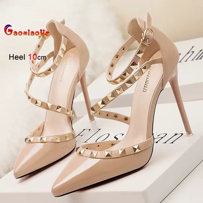 Europe et amérique été femmes chaussures à talons hauts mode bout pointu bouche peu profonde Rivet évider discothèque