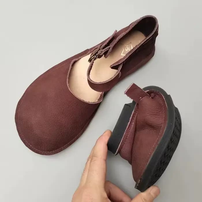 Careaymade-Sandales de loisirs rétro en cuir véritable pour femmes, faites à la main, confortables, résistantes à l'eau, respirantes, à tête ronde