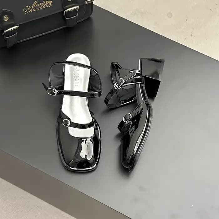 Chaussures d'été Mary Gasoline